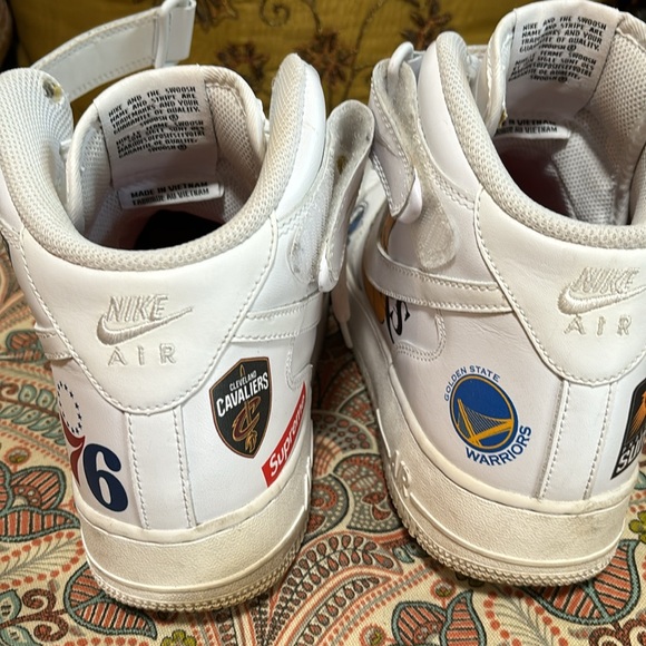 Supreme Nike Air Force 1 - Picture 5 of 10